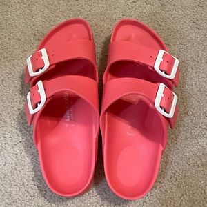 Birkenstock’s Arizona EVA hot pink size 37